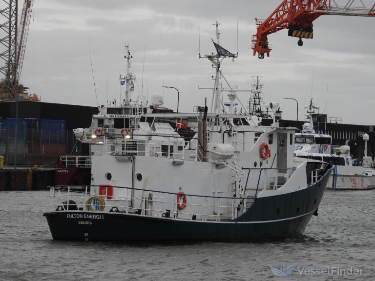 ship photo