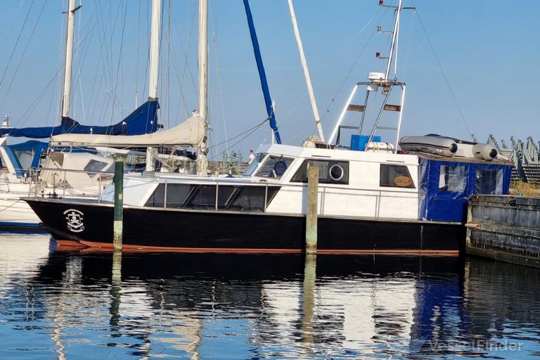 ship photo