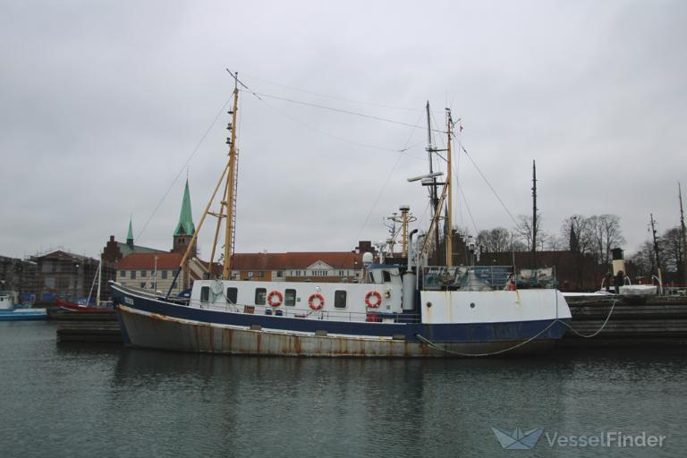 ship photo