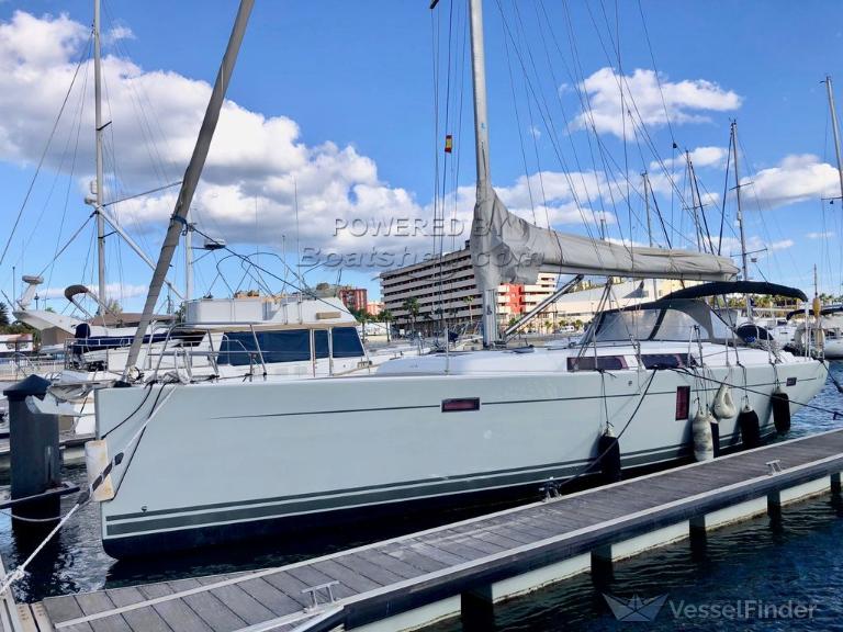 ss-dream-pleasure-craft-details-and-current-position-mmsi