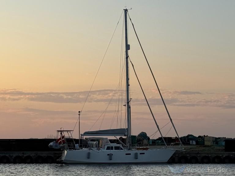 ship photo