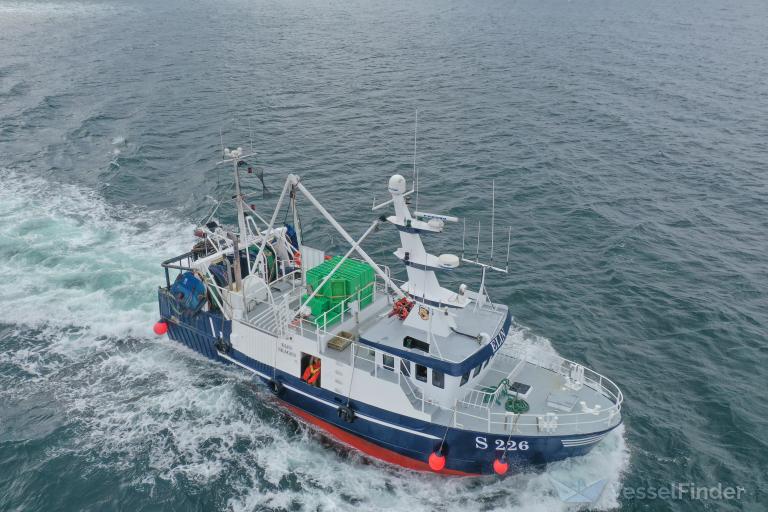 ship photo
