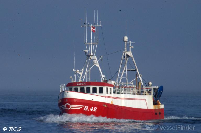 ship photo