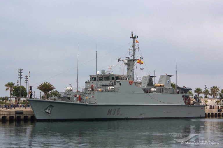 NATO WARSHIP M-35 photo