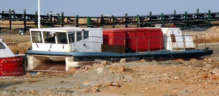 REMOLCADORA DD4 photo