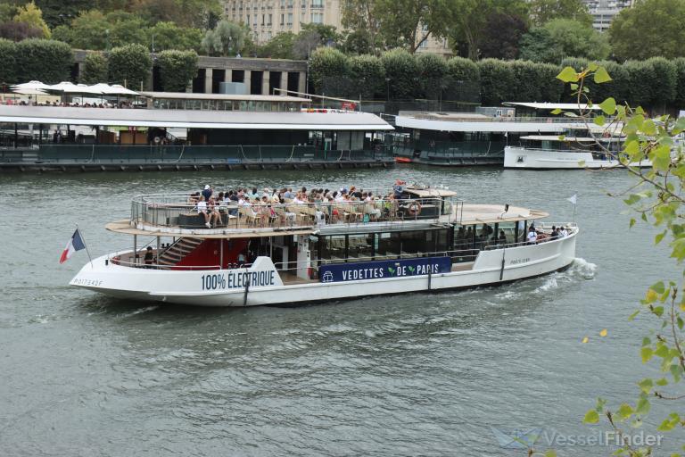 PARIS IENA photo