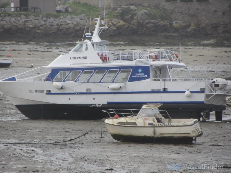 ship photo