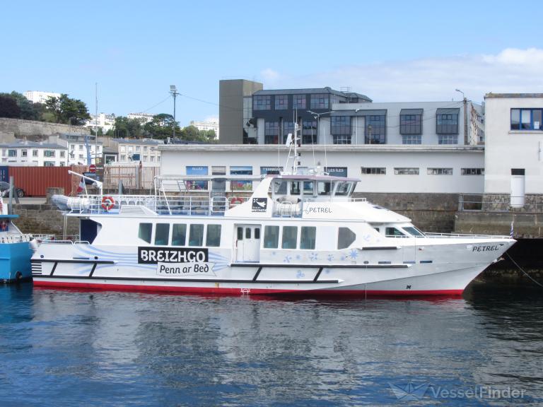 ship photo