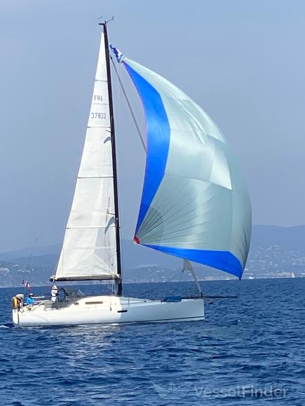 PLUME photo