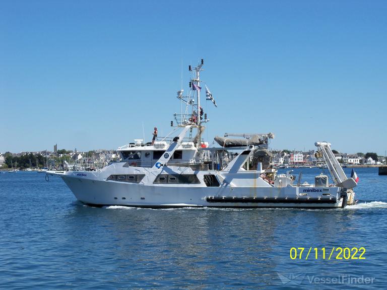 ship photo