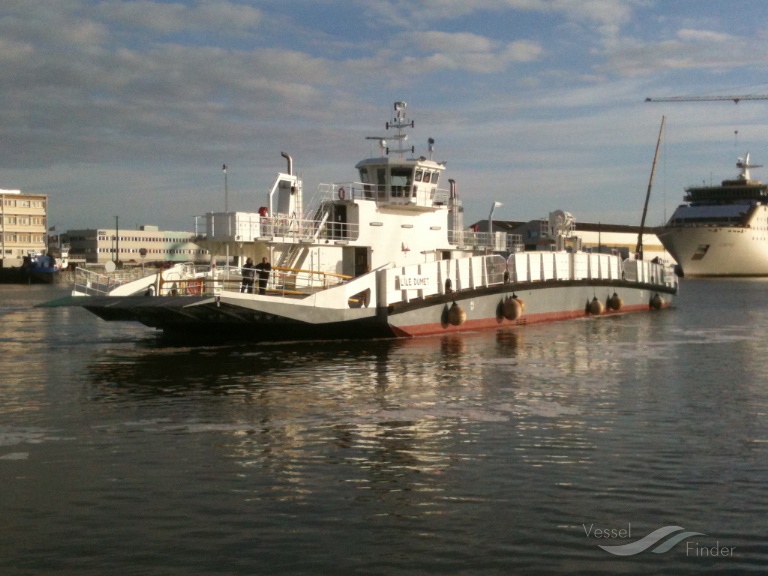 ship photo