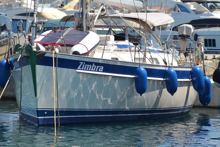ZIMBRA photo