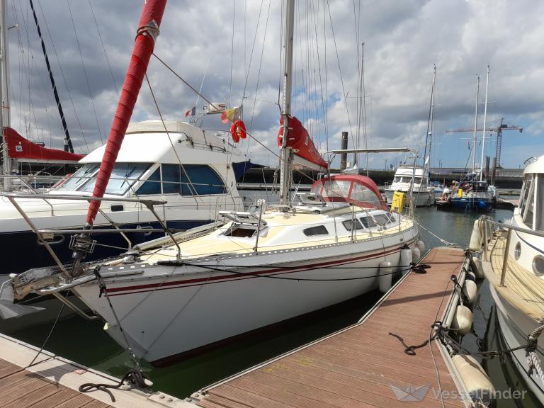 LA BOUDEUSE IV photo