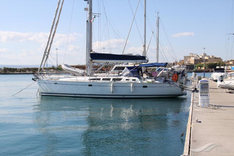 LA BALEINE V photo