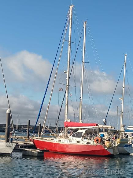 tiama sailboat