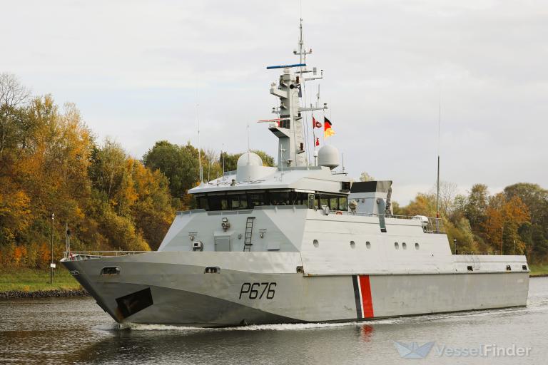 NATO WARSHIP photo