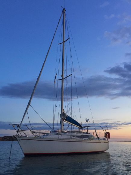 SYMORGH, Sailing vessel - Details and current position - MMSI 227951220 ...