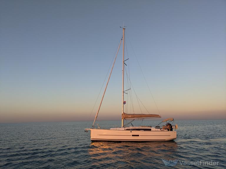CAYUN 3 photo