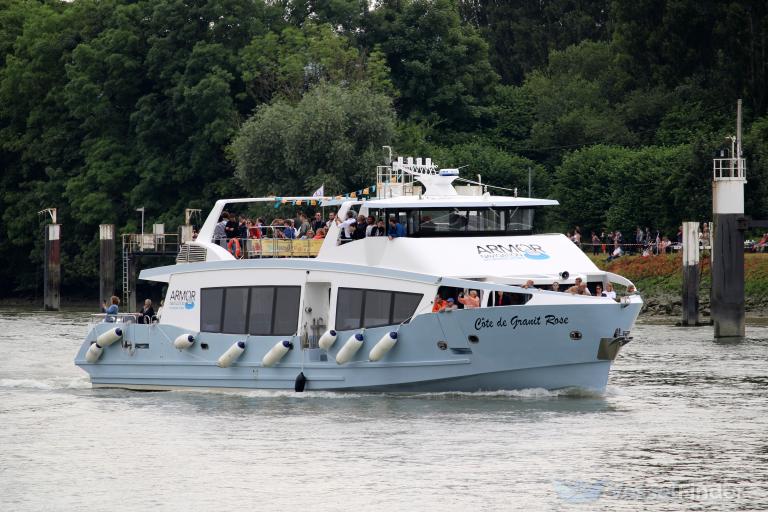 COTE DE GRANIT ROSE photo