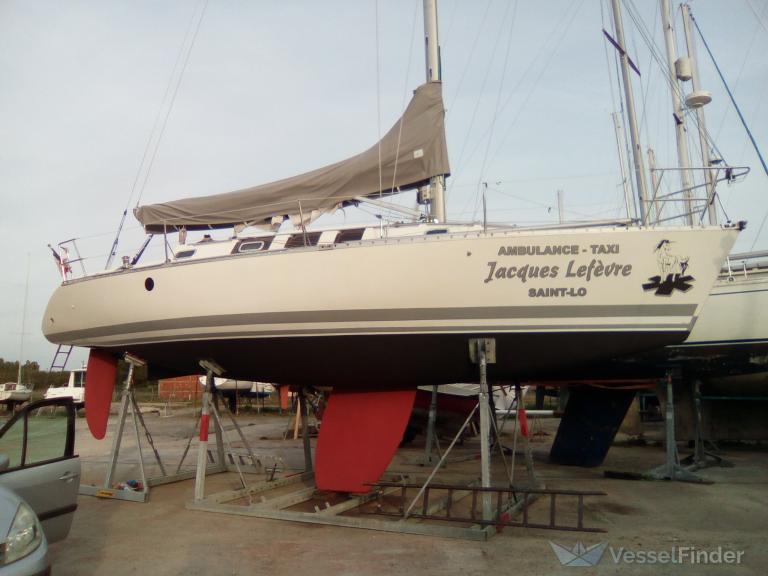 CLAIRE DE LHUNE photo