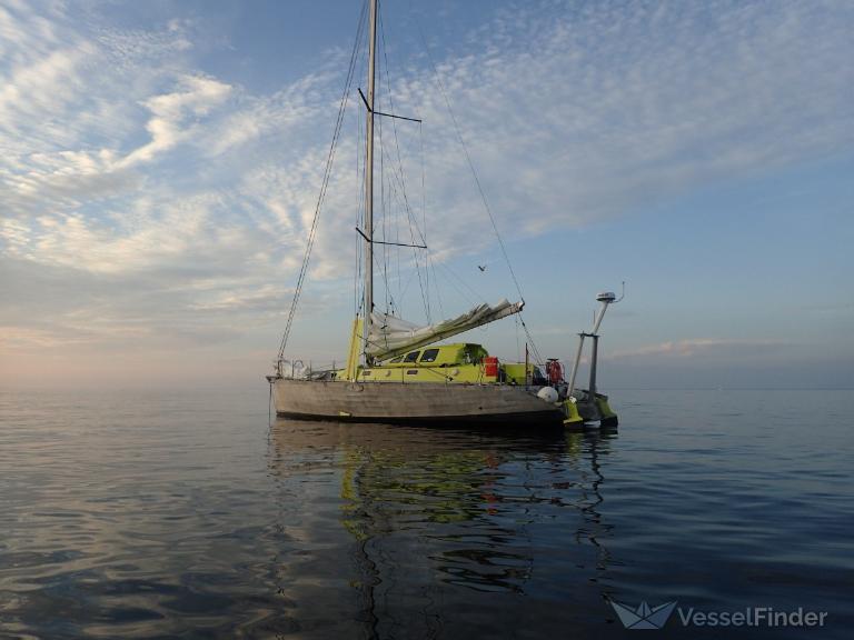 ship photo