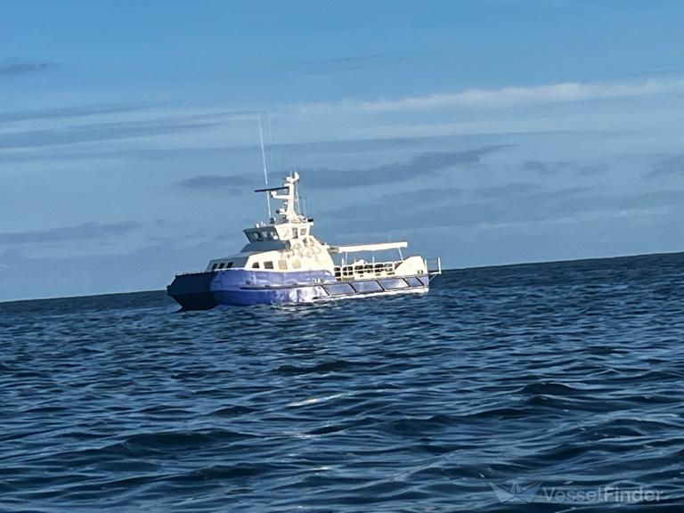 ship photo