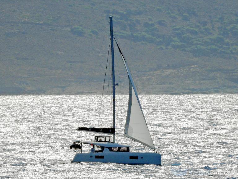AUSAYA photo