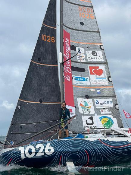 UOUM SOLO SAILOR photo