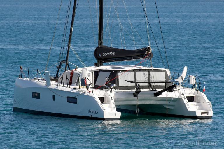 MARINGAUX photo