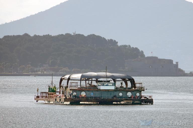 ship photo