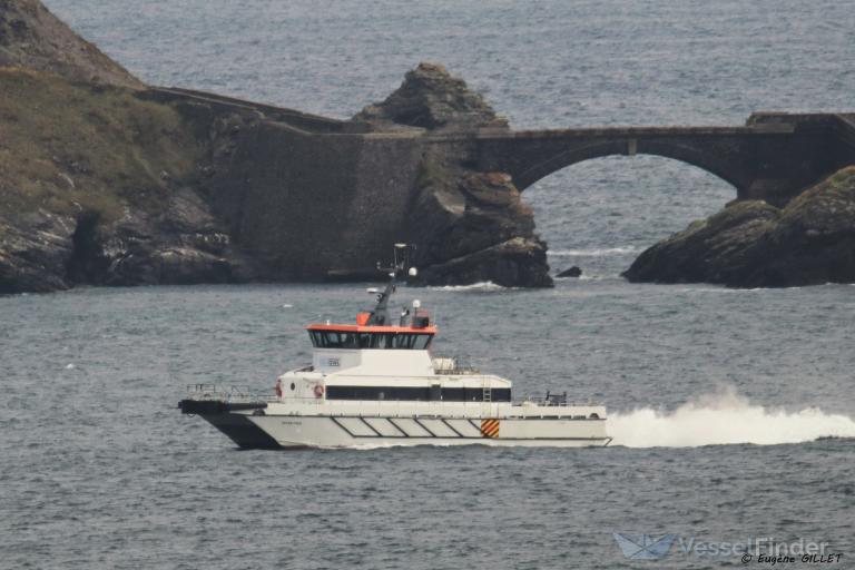 OCEAN TITAN photo