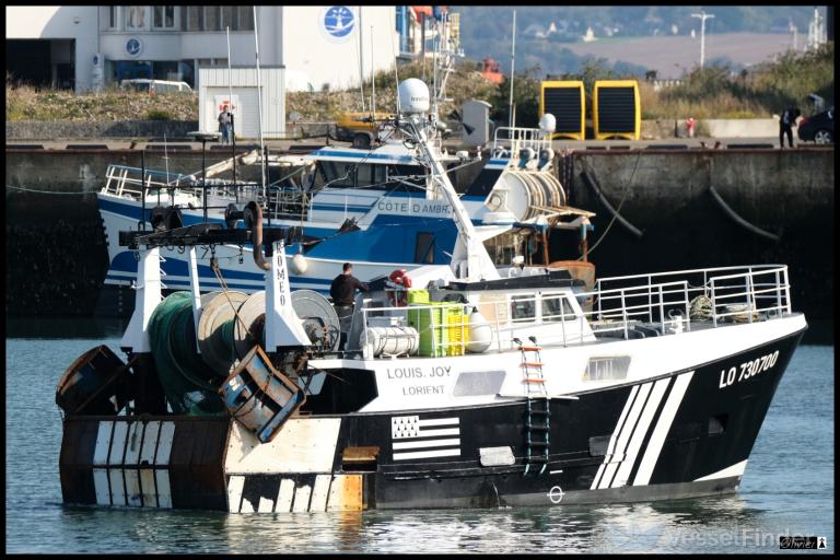 ship photo