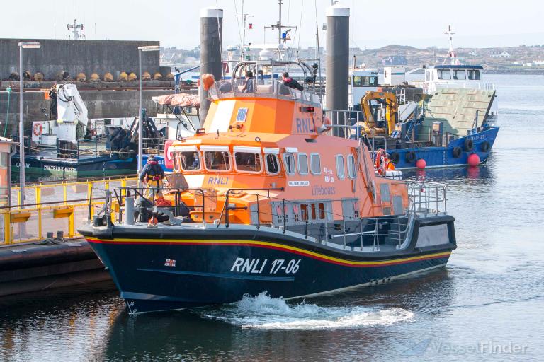 RNLI LIFEBOAT 17-06 photo