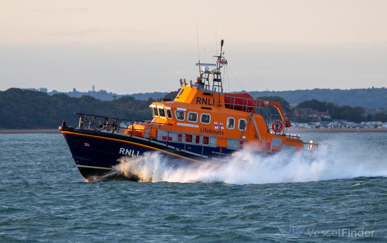 RNLI LIFEBOAT 17-25