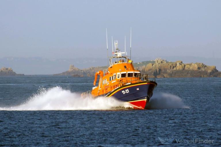 RNLI LIFEBOAT 17-27