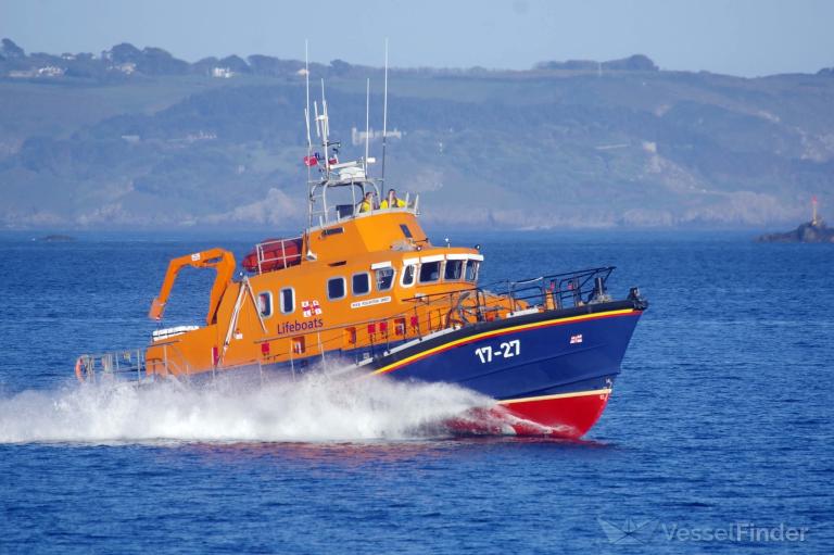 RNLI LIFEBOAT 17-27