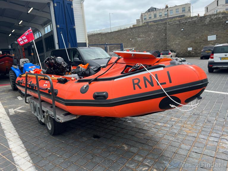 RNLI LIFEBOAT D-809 photo