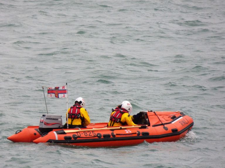 RNLI LIFEBOAT D-825 photo