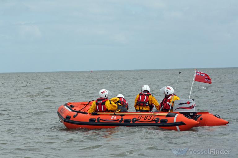 RNLI LIFEBOAT D-837 photo