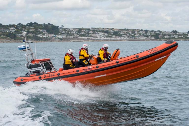 RNLI LIFEBOAT B-916 photo