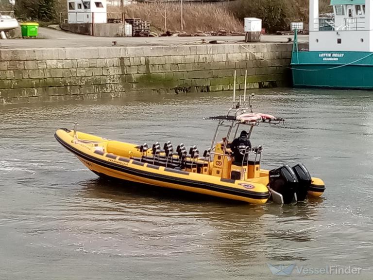 discovery-pleasure-craft-details-and-current-position-mmsi