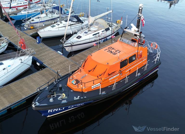 RNLI LIFEBOAT 13-40