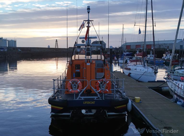 RNLI LIFEBOAT 13-40