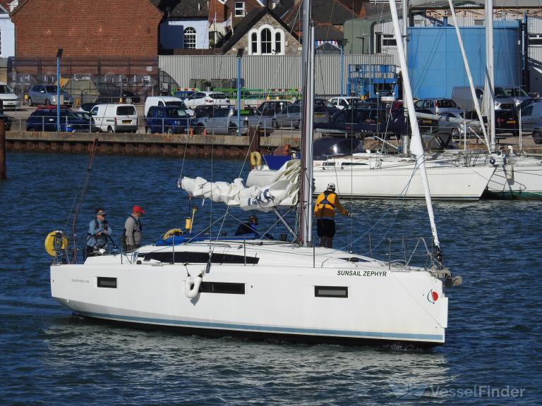 SUNSAIL ZEPHYR photo