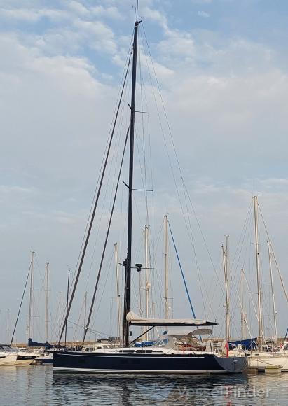 FLOMALI photo