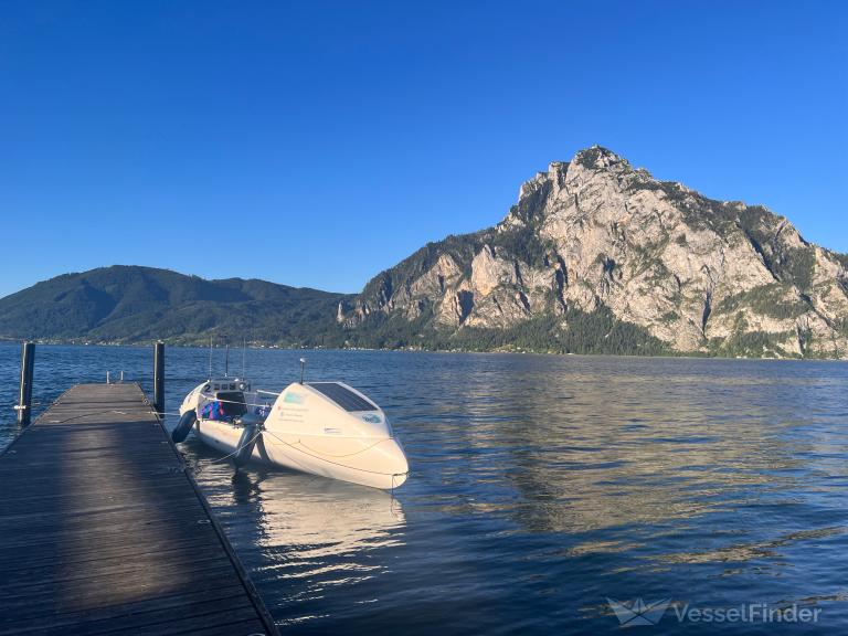 SOLO ROWER LIZ photo