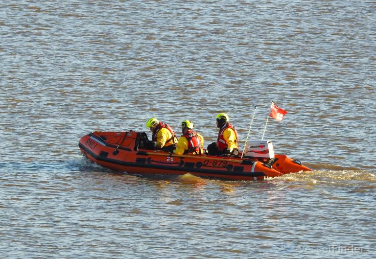 RNLI LIFEBOAT D-879 photo