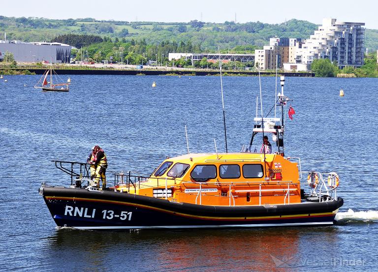 RNLI LIFEBOAT 13-51 photo
