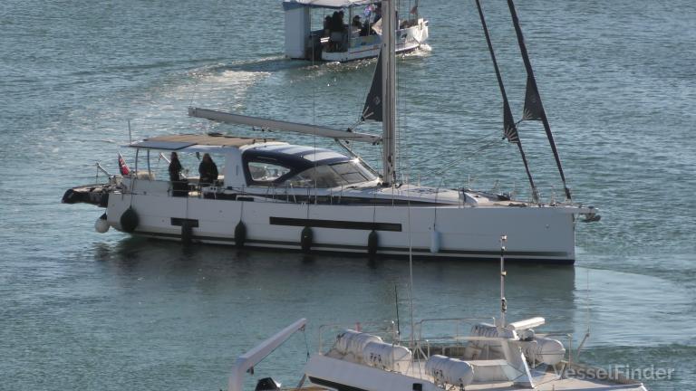 MUSKETEER OF COWES photo