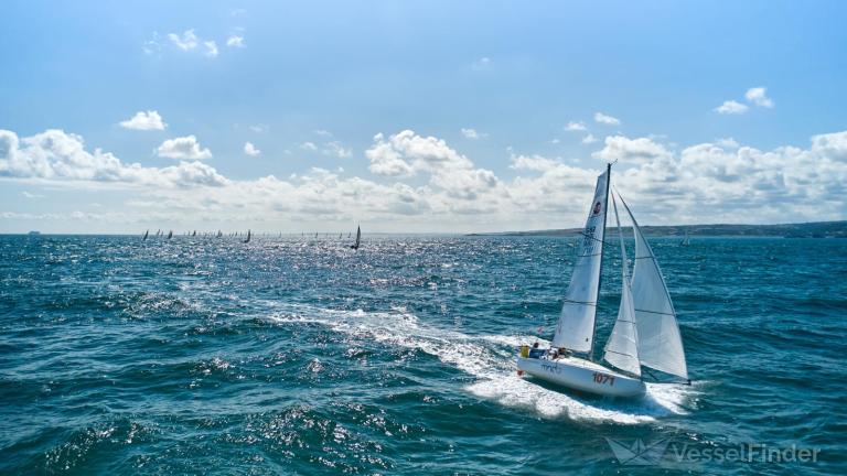 MATILDA SOLO SAILOR photo